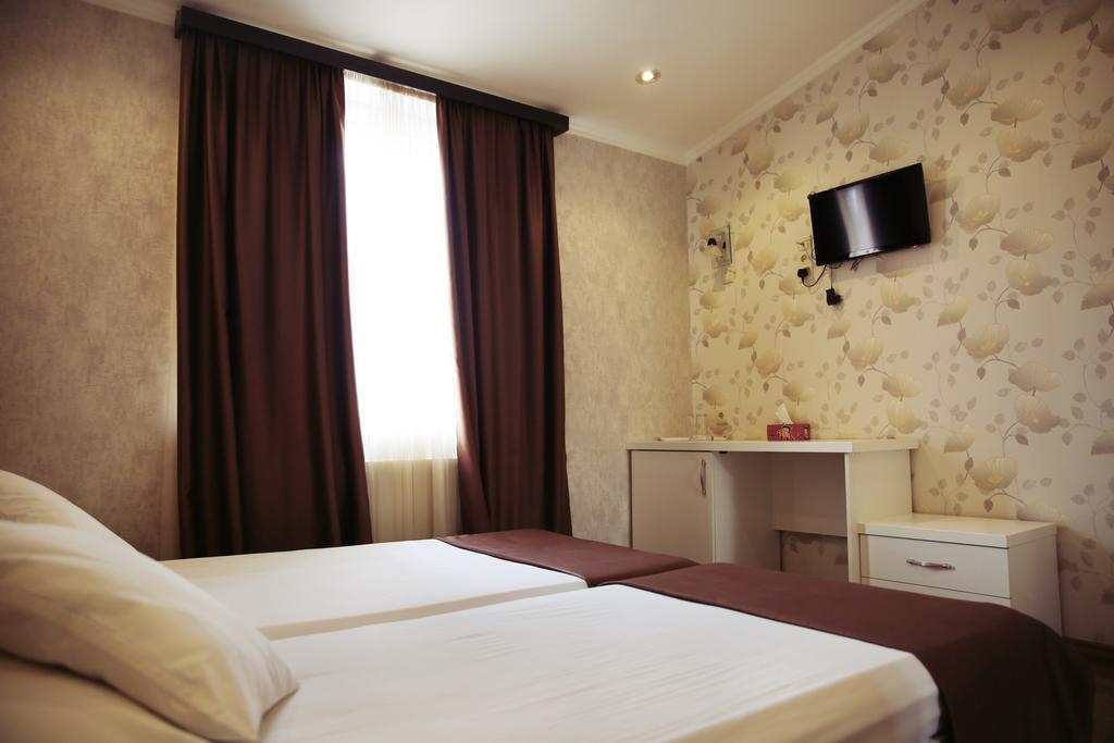 Rondo Hotel Tbilisi Pokoj fotografie