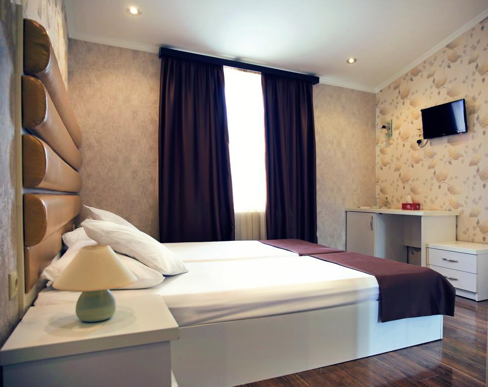 Rondo Hotel Tbilisi Pokoj fotografie